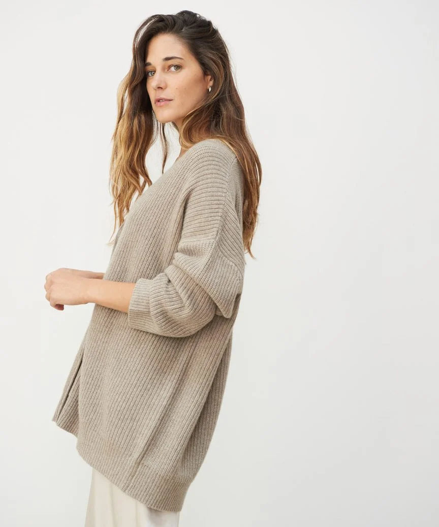 Freya - Elegant Cashmere Cardigan